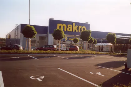 Bigger view of Výsadba stromů u Makro Plzeň