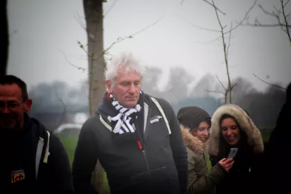 Bigger view of TerraCottem bvba steunt het bi-ventiel bos