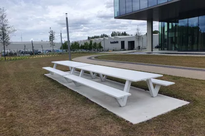 Bigger view of Aanleg parking in grindgazon met TerraCottem Turf
