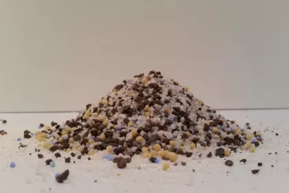 Bigger view of Durante el proyecto, TerraCottem Internacional desarrollará una versión innovadora del producto TerraCottem Universal, que incluirá un nuevo polímero hidro-absorbente de alto rendimiento en una mezcla mejorada.