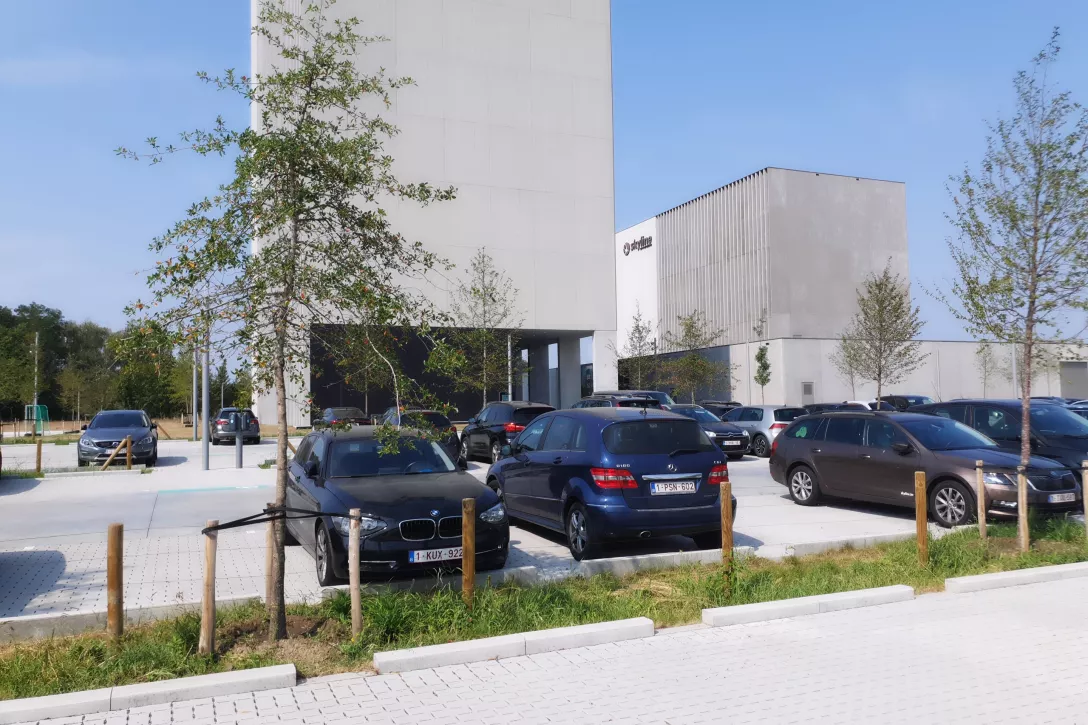 Aanleg parking in grindgazon met TerraCottem Turf